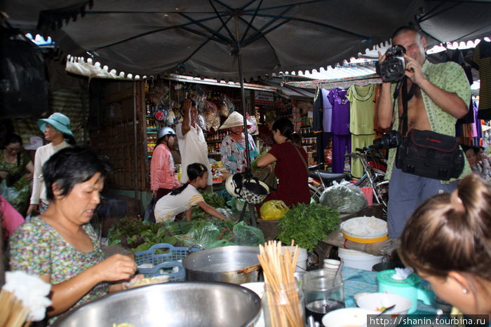 Рыночная столовая Тяудок, Вьетнам
