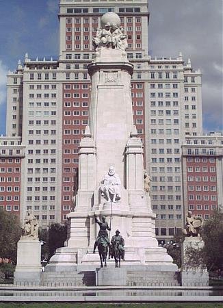 Памятник Сервантосу / Cervantes Monument