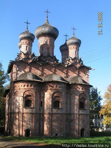 Изобилие куполов Великий Новгород, Россия