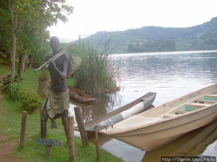 У причала- возвращение с рыбалки Бафунда, Уганда