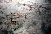 Рисунки на стене пещеры