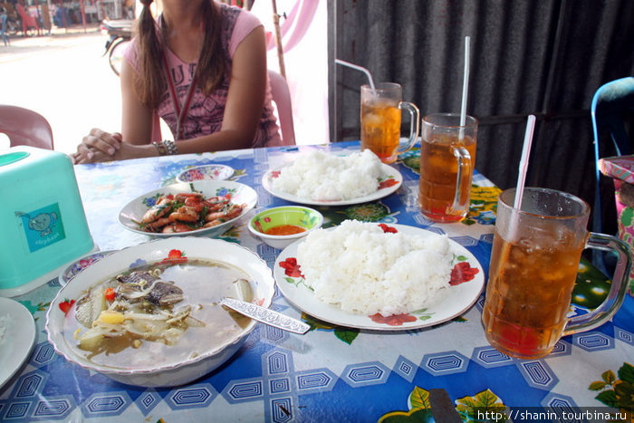 Скромный обед Кахконг, Камбоджа