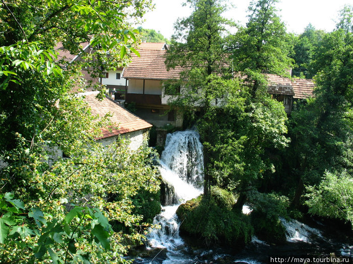 деревня на водопадах Расток, Хорватия