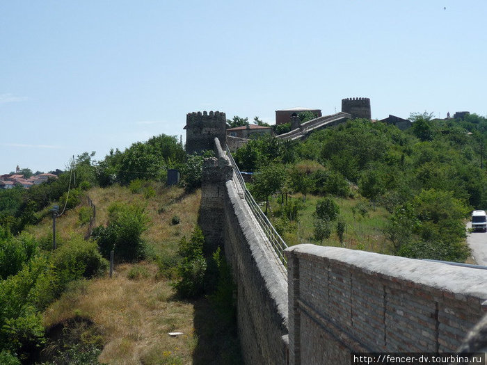 Когда-то крепость охраняла западные границы Грузинского царства Сигнахи, Грузия