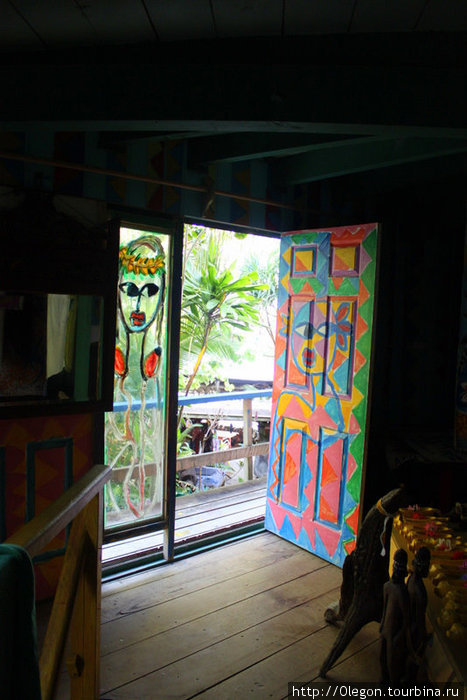 Дверь на балкон и веранду Порт-Вила, Вануату