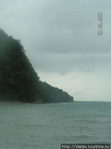 Берега тут обрывистые... Группа островов Лусон, Филиппины