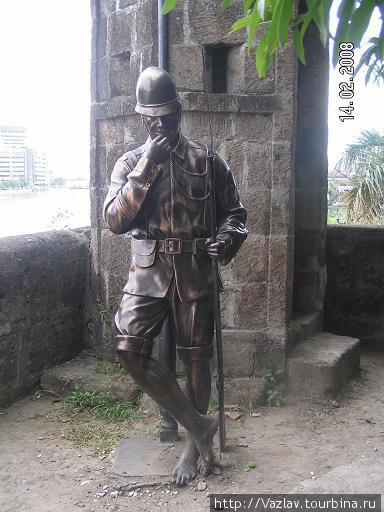 Памятник босому часовому Манила, Филиппины