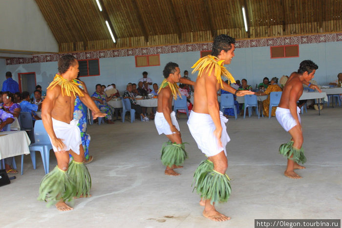 Танцы с улюлюканием и посвистыванием Остров Уполу, Самоа