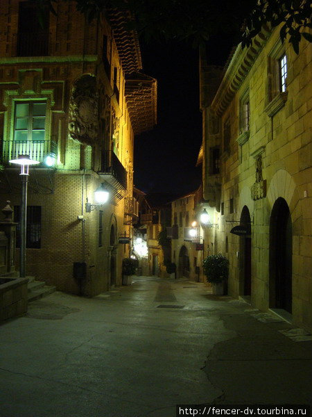 Ночной Побле Эспаньол Барселона, Испания