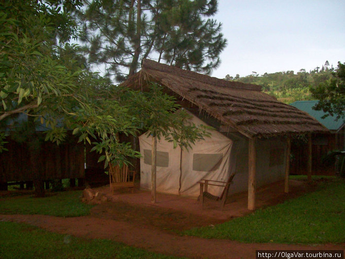 Палатка под тентом Джинджа, Уганда