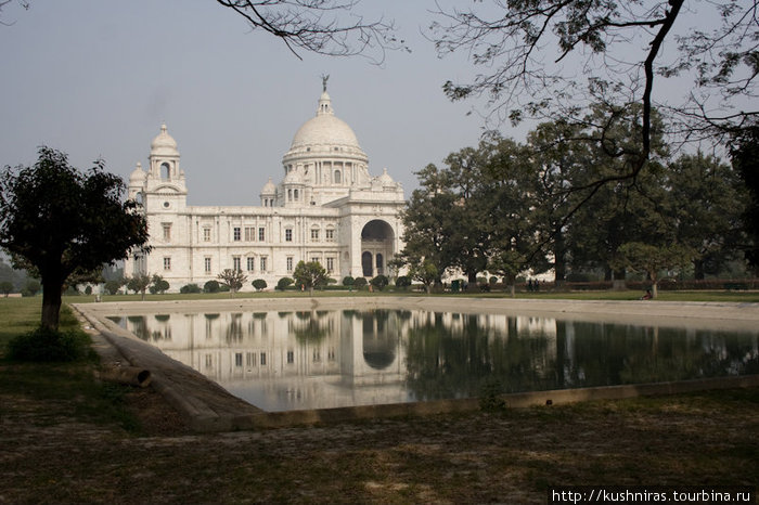 «Мемориал Виктории» — одна из главных достопримечательностей города. Калькутта, Индия
