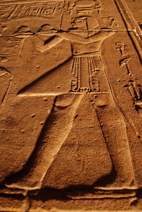 в отличие от многих храмов Египта, в этом можно фотографировать внутри Асуан, Египет