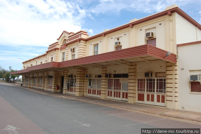 Здание железнодорожного вокзала Порт-Огаста, Австралия
