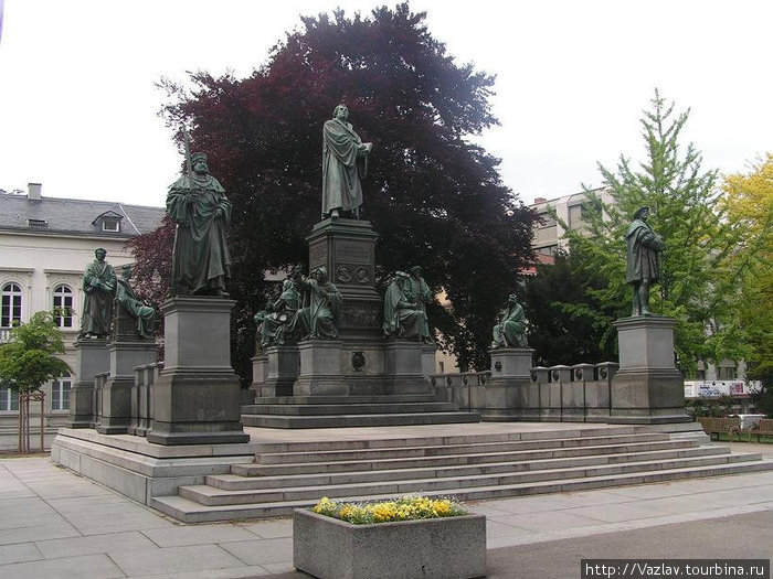 Памятник Мартина Лютера / Lutherdenkmal