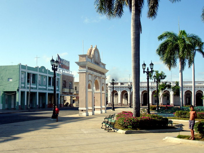 Французский город  на  Кубе Сьенфуэгос, Куба