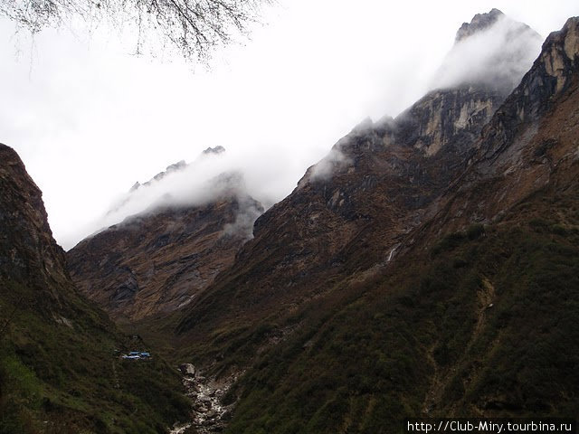 муссон на носу...
погода в горах в этом году испортилась слишком рано Национальный парк Аннапурны, Непал