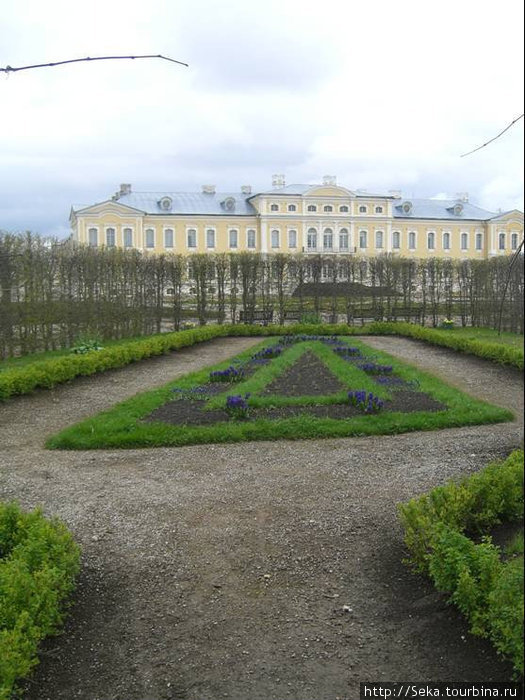 Парк Рундальского дворца