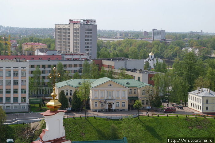 Серое здание  — гостиница Витебск Витебск, Беларусь