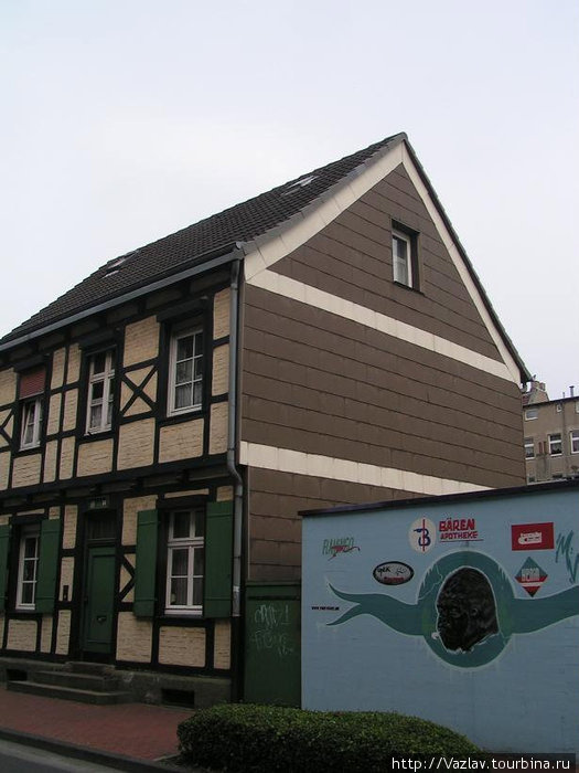 Два разных здания Хамм, Германия