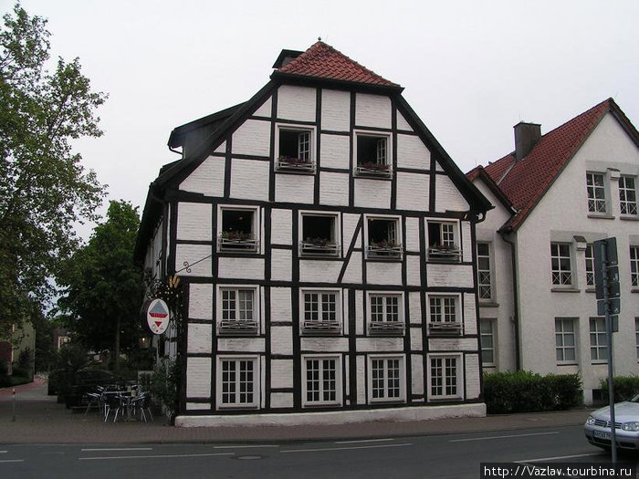 Кривоватый дом Хамм, Германия