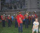 Военный оркестр у входа в музей Суворова