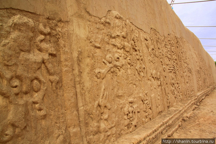 Длинная-длинная стена Трухильо, Перу