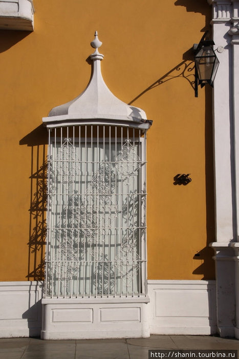 Окна и двери Трухильо, Перу
