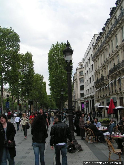 Оживлённое местечко Париж, Франция