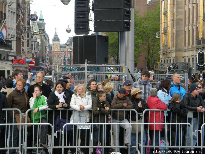 Амстердам 4 мая 2010 г. площадь Дам Амстердам, Нидерланды