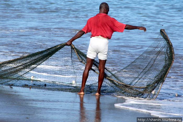 Рыбак с сетью Гояве, Гренада