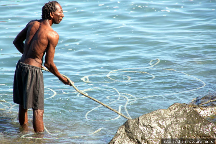 Рыбак с веревкой Гояве, Гренада
