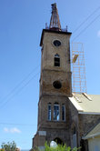 Колокольня ремонтируемой церкви