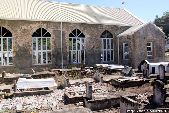 Кладбище у церкви Гояве, Гренада
