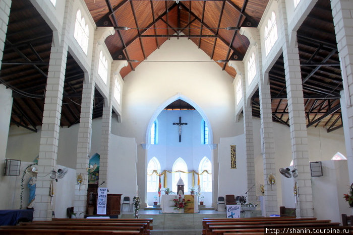 В церкви Святого Петра Гояве, Гренада
