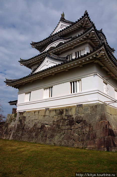Замок Увадзима Увадзима, Япония