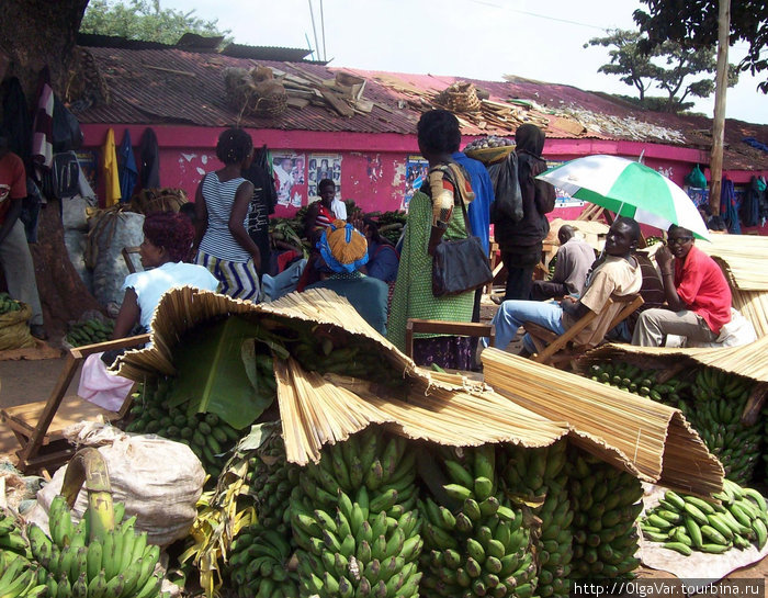 На рынке Джинджа, Уганда