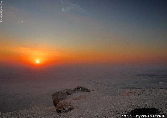 закат на вершине Аль-Айн (Аль-Хили), ОАЭ