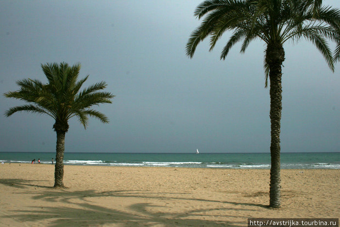 Пляж в Аликанте Аликанте, Испания