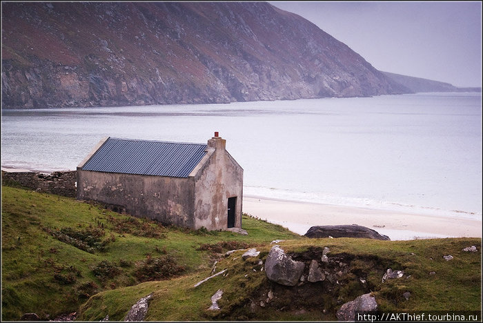 Пожалуй, это самая западная точка Ирландии, уходящая в океан Остров Акилл, Ирландия
