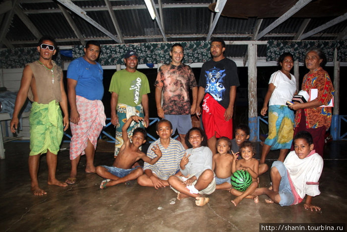 Артисты из местной художественной самодеятельности Салелолога, Самоа