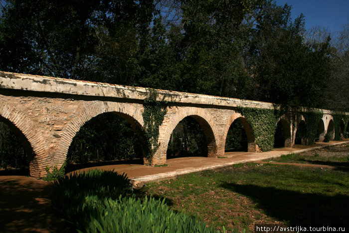 Сады Альгамбры Гранада, Испания