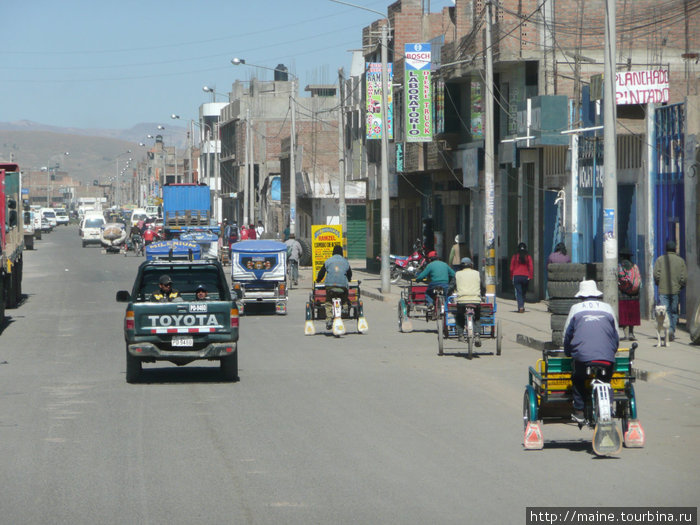 Джулиака-город без пошлинной торговли и большая дыра. Перу