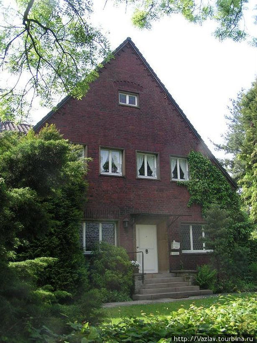 Дом треугольником Бохум, Германия