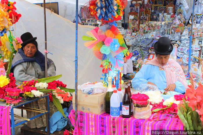 Яркая торговля Копакабана, Боливия