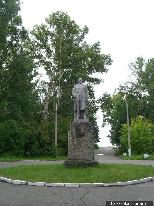Памятник В.И. Ленину. По-моему, четвертый, увиденный мною в Барнауле Барнаул, Россия