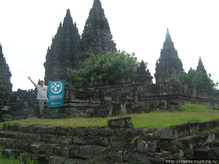 Подъём флага Джокьякарта, Индонезия