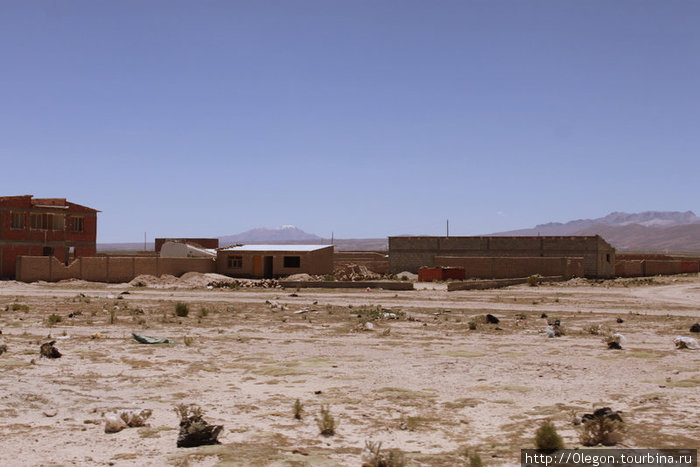 Деревня в пустыне Уюни, Боливия