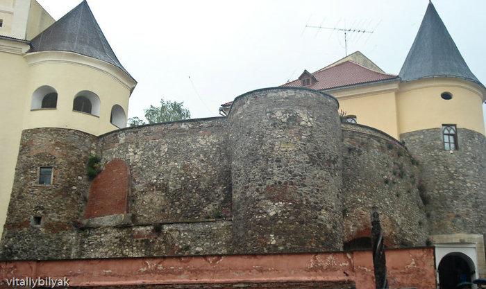 Вид на бастионы замка Мукачево, Украина