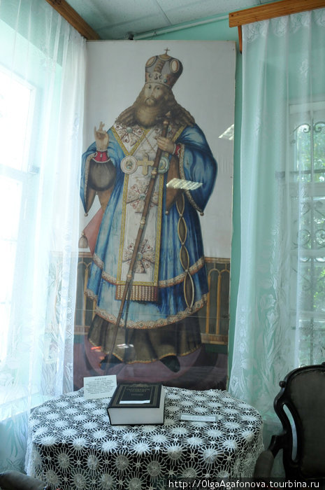 Патриарх Никон (в миру Никита  Минин родился в 1605 г. с.Вельдеманова Нижегородской губернии . Мордвин. Похоронен в 1681 г. в Воскресенском монастыре в г. Ярославле, был выдающимся деятелем РПЦ). Темников, Россия