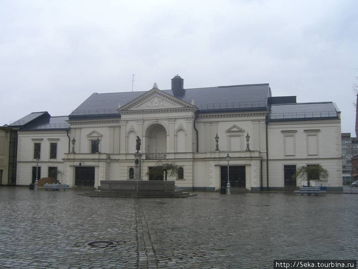 Театральная площадь Клайпеда, Литва